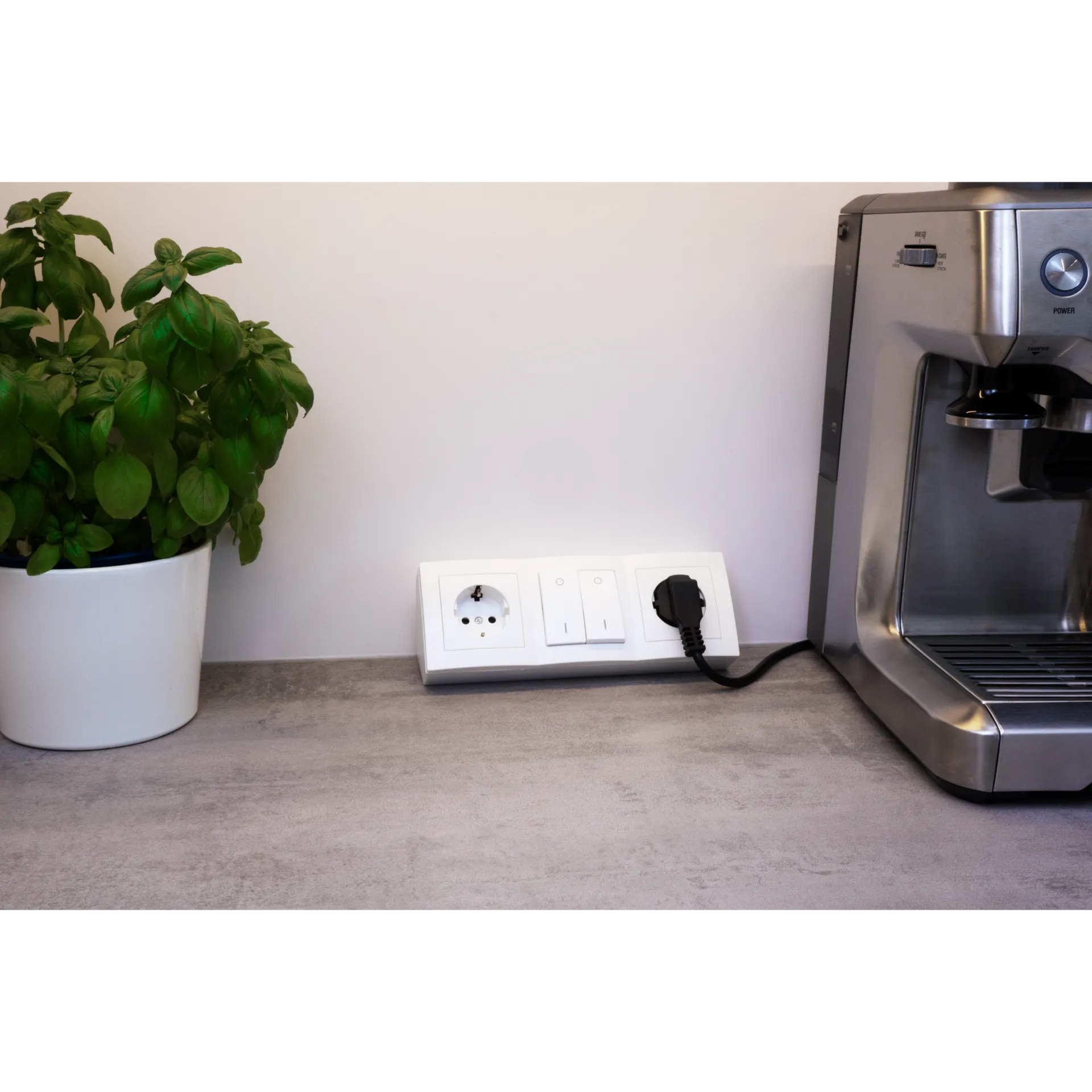 Steckdosenblock McPower ''Flair'' Aufbau, weiß, 2-fach Schutzkontakt + Schalter – Bild 5