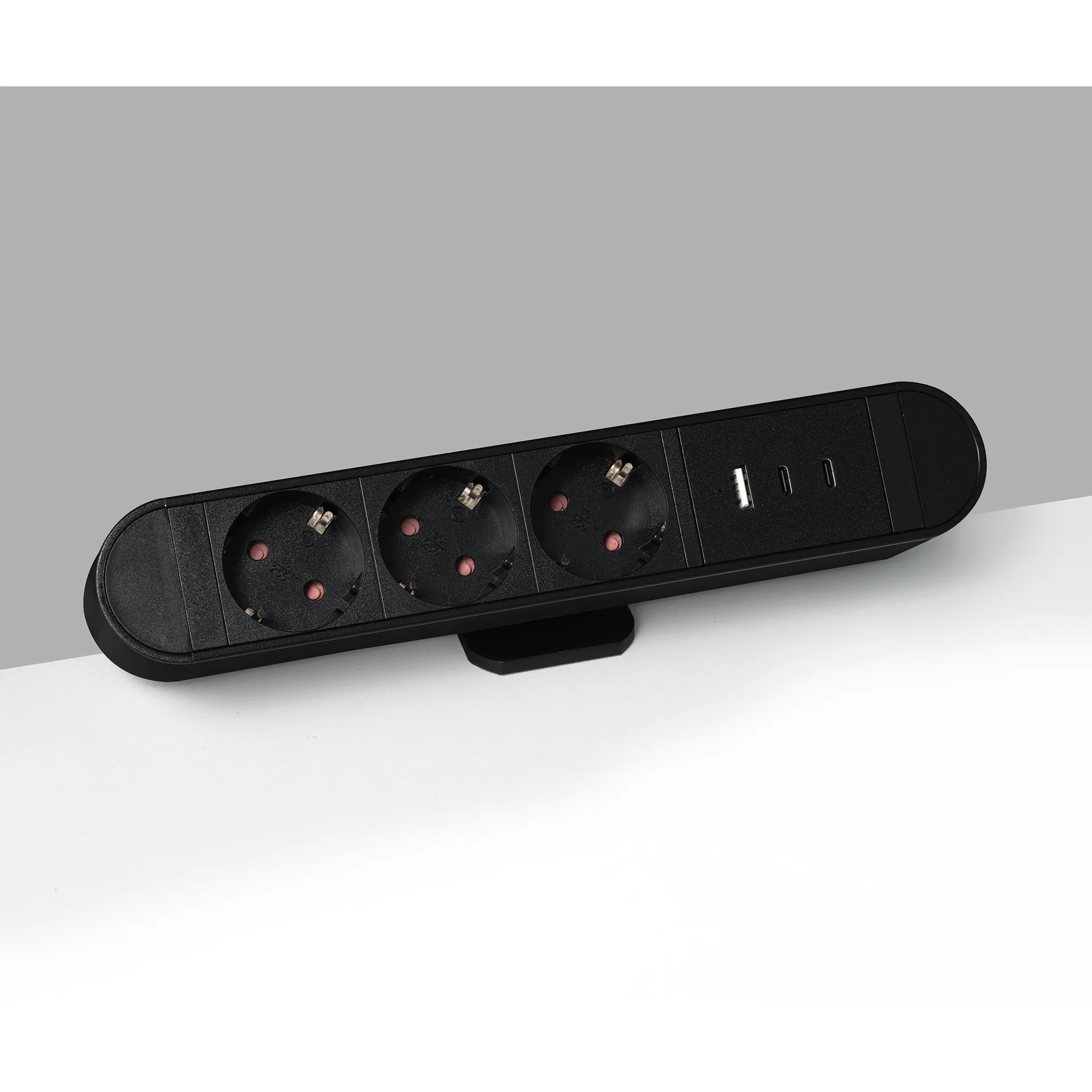 Tischsteckdose McPower “SK-03AC“ 3x Steckdose, 2x USB-C PD30W, 1x USB-A Tischsteckdose McPower “SK-03AC“ 3x Steckdose, 2x USB-C PD30W, 1x USB-A