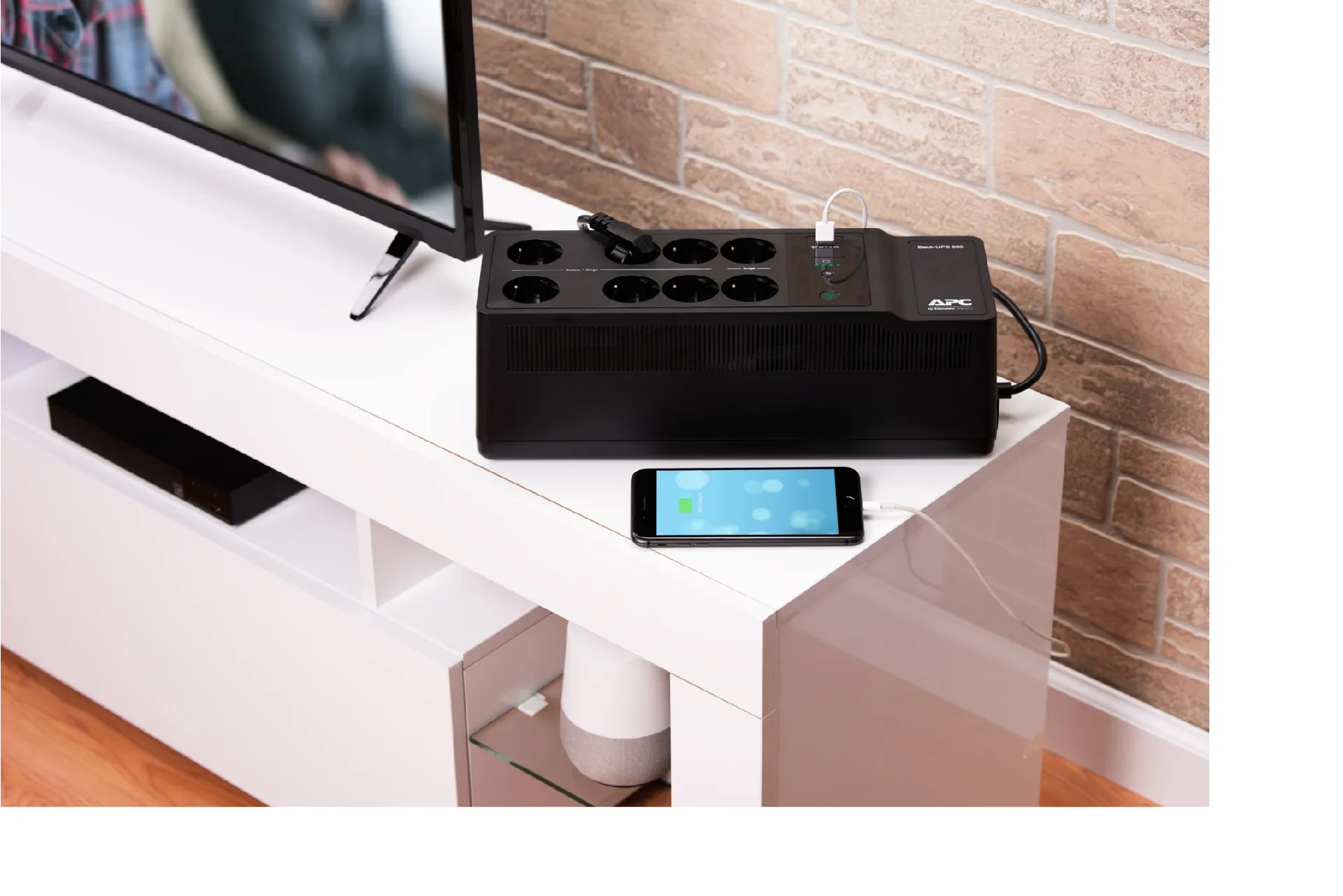 APC Back-UPS BE650G2-GR - USV 8x Schuko, 650VA, 1 USB-Ladegerät, 1 USB-Datenanschluss – Bild 3
