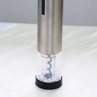 Synergy 21 elektrischer Wein Flaschen Öffner/Korkenzieher mit USB-C Synergy 21 elektrischer Wein Flaschen Öffner/Korkenzieher mit USB-C
