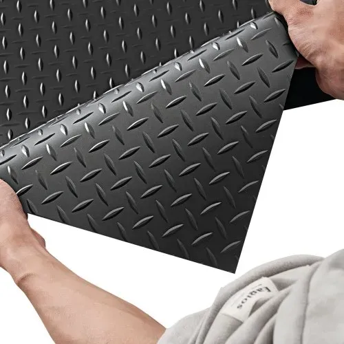 VEVOR Gummimatte, 1219,2x7620 mm Garagenbodenmatte, 3 mm dicke Gummiläufer, Bodenschutzmatte, Antirutschmatte, Noppenmatte, leicht zu reinigen, für Lager, Fitnessstudios, Anhänger, Schwarz – Bild 10