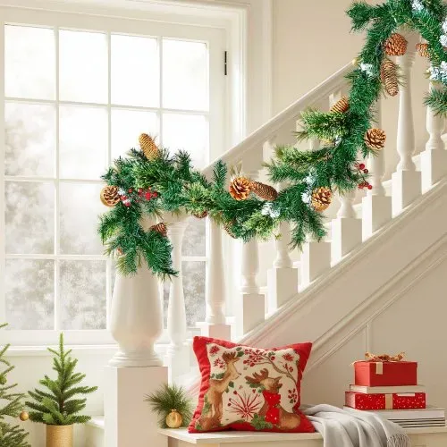 VEVOR Weihnachtsgirlande, 2750 mm künstliche Tannengirlande mit Lichterkette, Weihnachtsdeko mit Beeren-Büscheln, Tannennadeln, Tannenzapfen, realistische Weihnachtskollektion für Kaminsims & Kamin – Bild 7