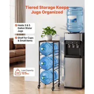 VEVOR Wasserkrughalter, 4-Stufig, für 3 Wasserflaschen, Wasserkrugregal mit Ablagefach & Rollen, Wasserspenderregal Wasserbehälterregal für Küche, Büro & Wohnzimmer, Schwarz & Braun VEVOR Wasserkrughalter, 4-Stufig, für 3 Wasserflaschen, Wasserkrugregal mit Ablagefach & Rollen, Wasserspenderregal Wasserbehälterregal für Küche, Büro & Wohnzimmer, Schwarz & Braun