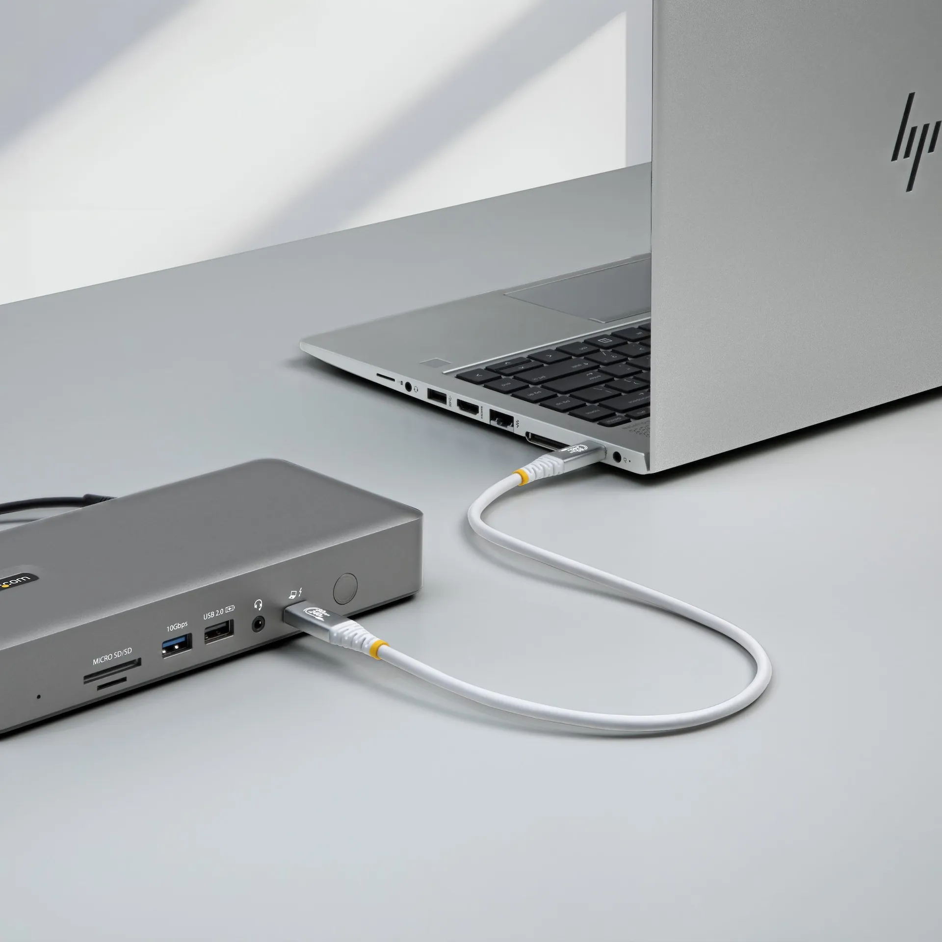 StarTech.com 1,5m USB4 Kabel, 80Gbps, USB-IF-zertifiziertes USB-C Ladekabel, 240W PD, 8K 120Hz/4K 240Hz DP2.1 DP80 Monitorkabel, Thunderbolt 4 Kompatibel - Weißes Dockingstation Kabel – Bild 6