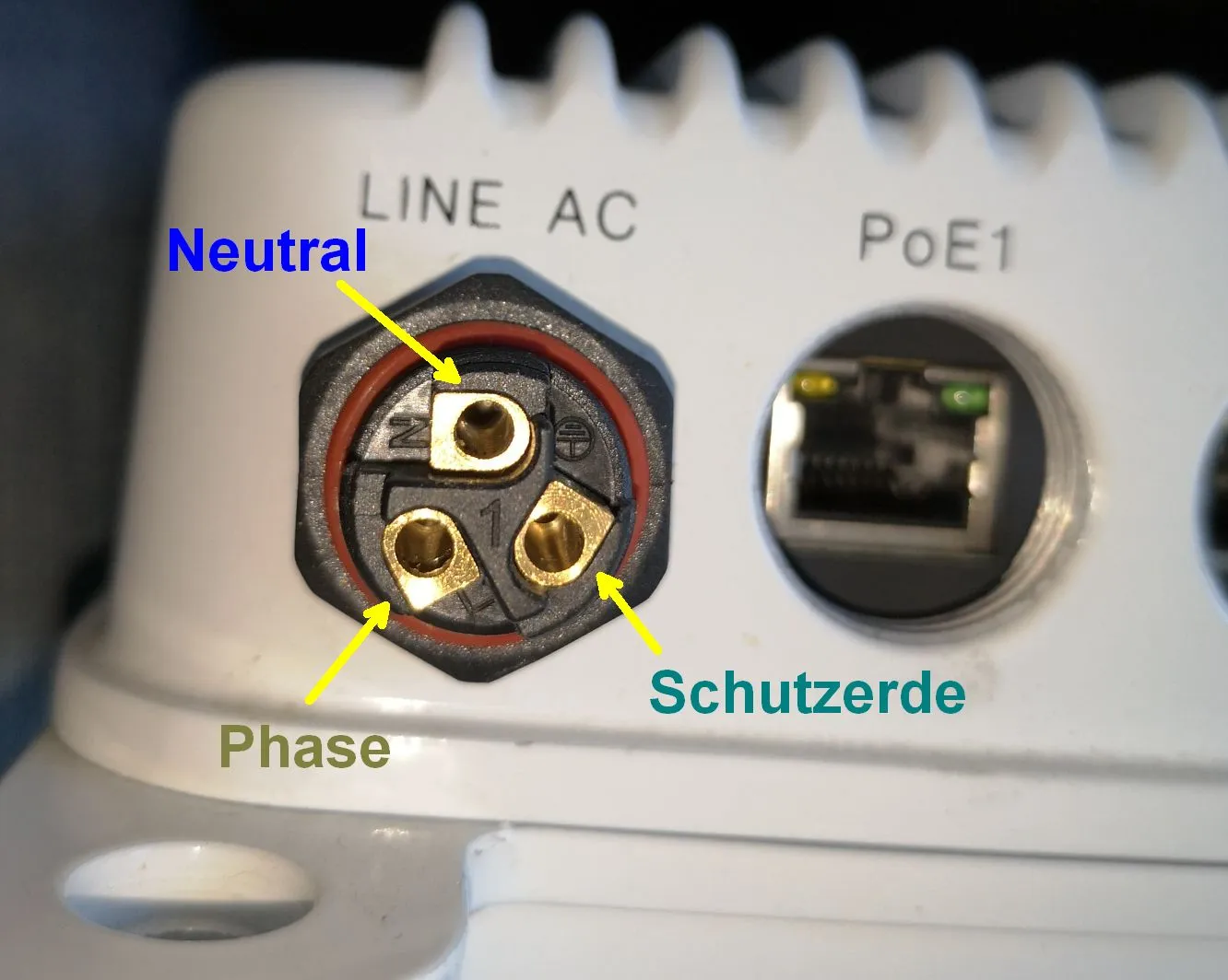 ALLNET Switch unmanaged outdoor 3 Port Gigabit 100W / 3x PoE+ / 1x SFP / Lüfterlos / IP67 / "ALL-SGO8103P" – Bild 5