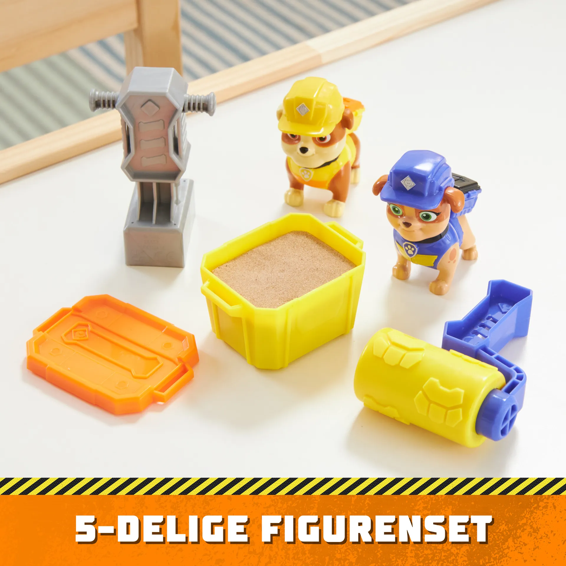 Rubble & Crew – Actionfiguren-Set mit Rubble & Mix Figur, 2 Bauspielzeugen und 85g Kinetic Sand Build-it-Sand – Bild 7