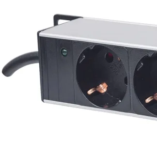 Intellinet 10″ 4-fach Steckdosenleiste, Schutzkontakt, Power-LED, ohne Überspannungsschutz, 1,8 m Stromkabel, 1 HE Intellinet 10″ 4-fach Steckdosenleiste, Schutzkontakt, Power-LED, ohne Überspannungsschutz, 1,8 m Stromkabel, 1 HE