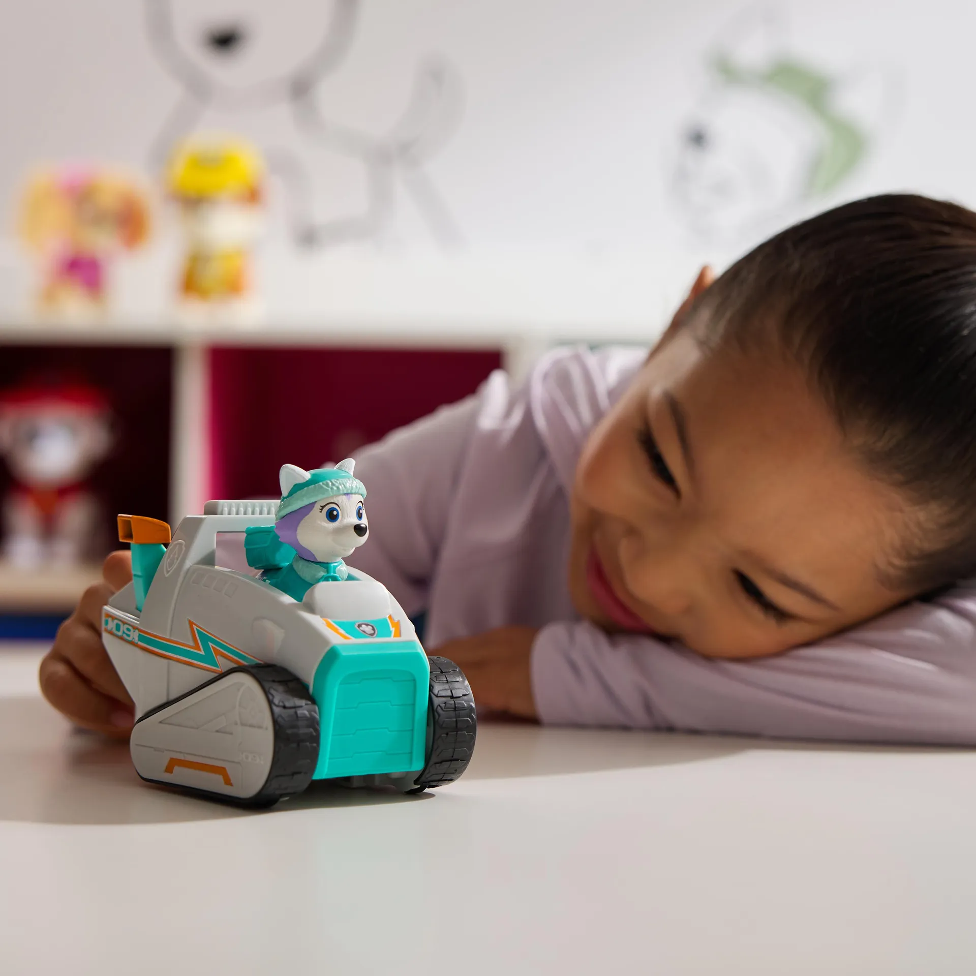 PAW Patrol - Everest-Figur mit Schneemobil-Rettungsfahrzeug, stabiles Basis-Fahrzeug (2025), authentisches Spielzeug zur Serie für Kinder ab 3 Jahren – Bild 5