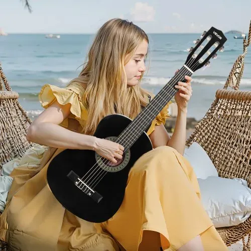 VEVOR Konzertgitarre, 780 mm, Holz-Klassikgitarren-Starter-Set für Anfänger, mit Nylonsaiten, Gigbag, Gurt, Stimmgerät, zusätzlichen Saiten, Plektren, Kapodaster, Linde, für Einsteiger, Schwarz – Bild 7