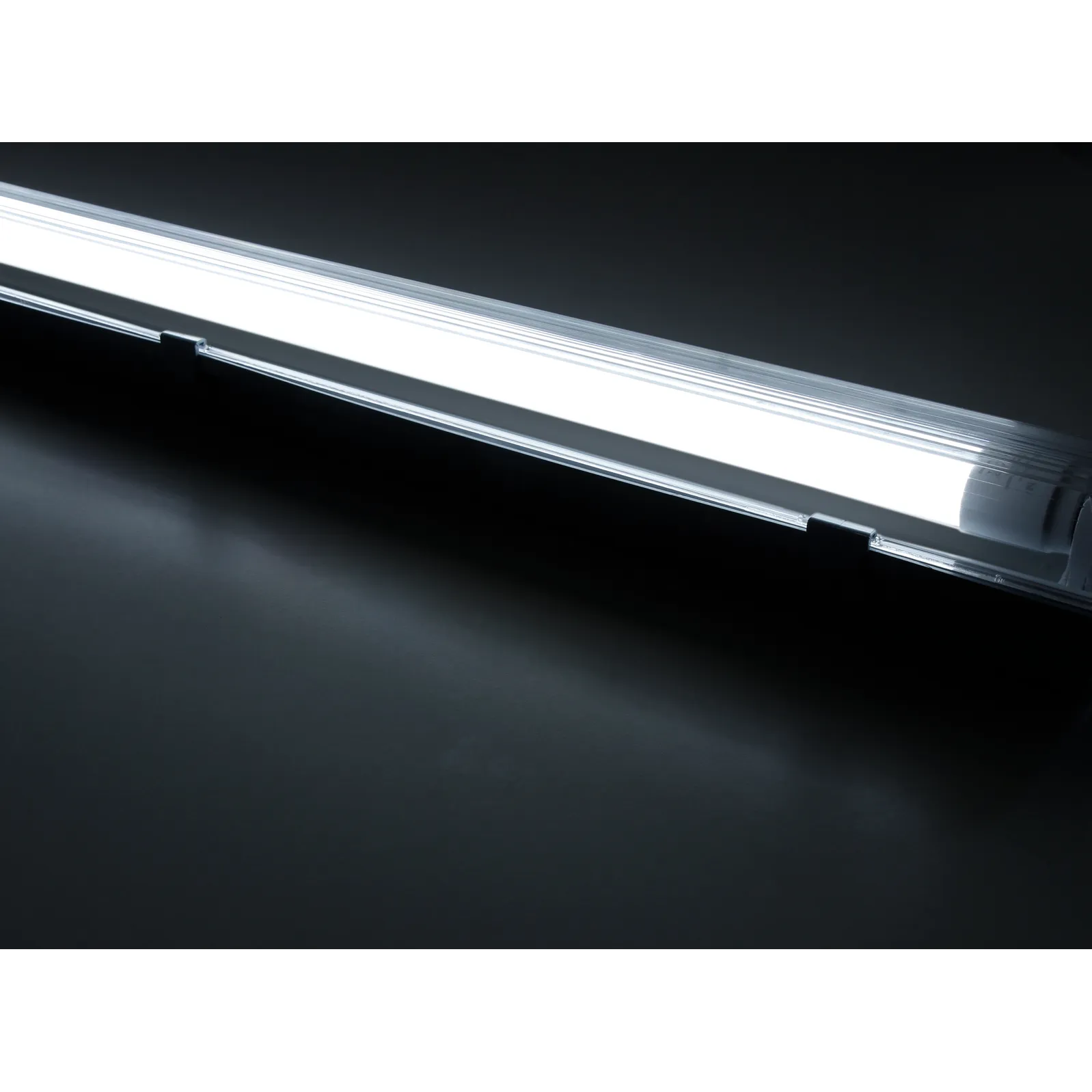 LED Feuchtraumleuchte McShine ''FL-12'', IP65, 2.400 lm, 4000K, 150cm, neutralweiß – Bild 2