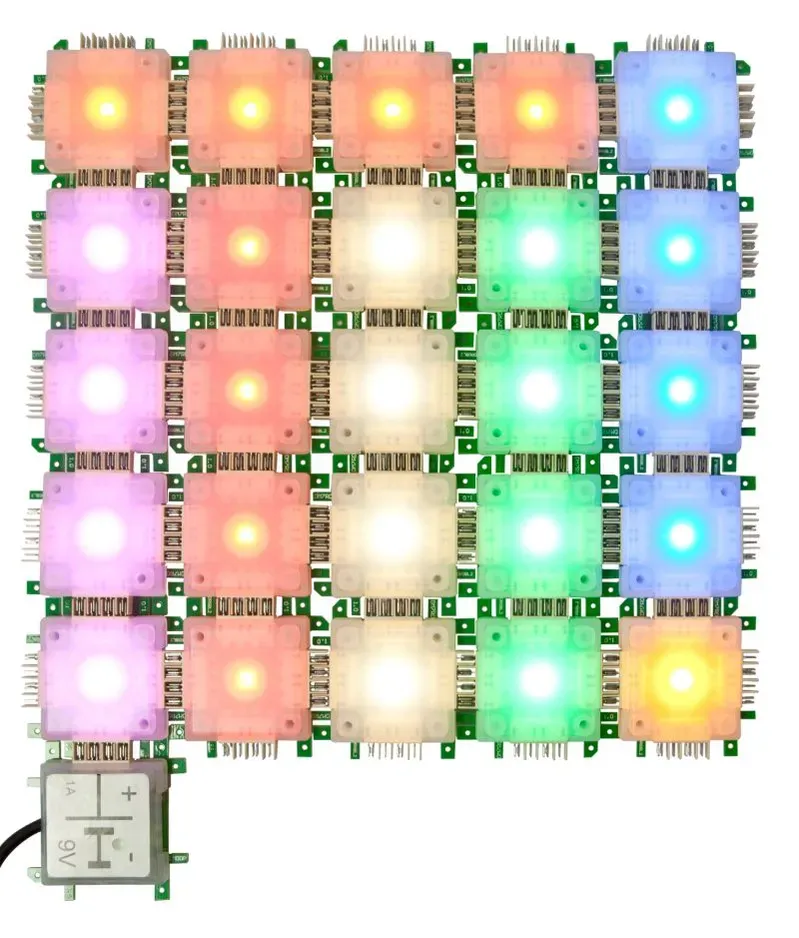 ALLNET Brick’R’knowledge 7 Color Light Set (International) ALLNET Brick’R’knowledge 7 Color Light Set (International)