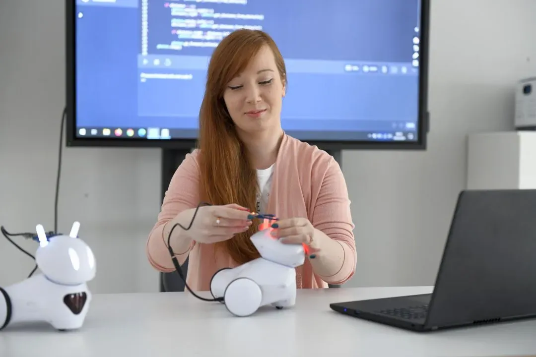 Photon Education MINT Komplettpaket „Robotik & Programmierung“ inkl. 2 Roboter ab 10 Jahren / „Robotics & Coding“ Photon Education MINT Komplettpaket „Robotik & Programmierung“ inkl. 2 Roboter ab 10 Jahren / „Robotics & Coding“