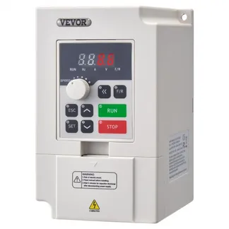 VEVOR Frequenzumrichter VFD 4 PS 3 kW, 14 A, 1/3-Phasen-AC 220V-Eingang zu 3-Phasen-AC 0–220 V Ausgang, Frequenzumwandler 50/60 Hz Eingang, 0–2000 Hz Ausgang VFD zur Drehzahlregelung des Spindelmotors VEVOR Frequenzumrichter VFD 4 PS 3 kW, 14 A, 1/3-Phasen-AC 220V-Eingang zu 3-Phasen-AC 0–220 V Ausgang, Frequenzumwandler 50/60 Hz Eingang, 0–2000 Hz Ausgang VFD zur Drehzahlregelung des Spindelmotors