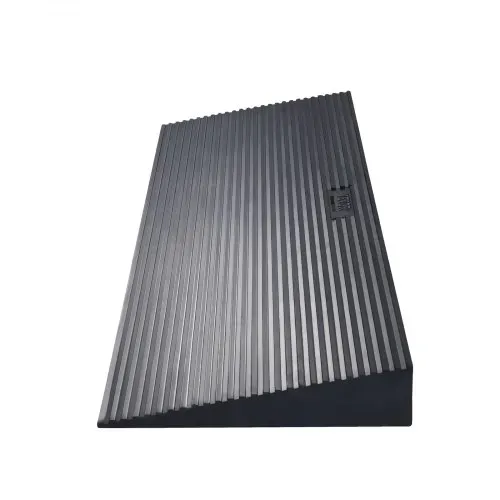 VEVOR Schwellenrampe Vollgummi Türschwellenrampe Max. Tragfähigkeit bis zu 15Tonnen Bordsteinrampe 90x20x4cm Rollstuhlrampe mit doppelseitigem Klebeband Auffahrrampe Gummirampe Selbst zum Schneiden – Bild 10