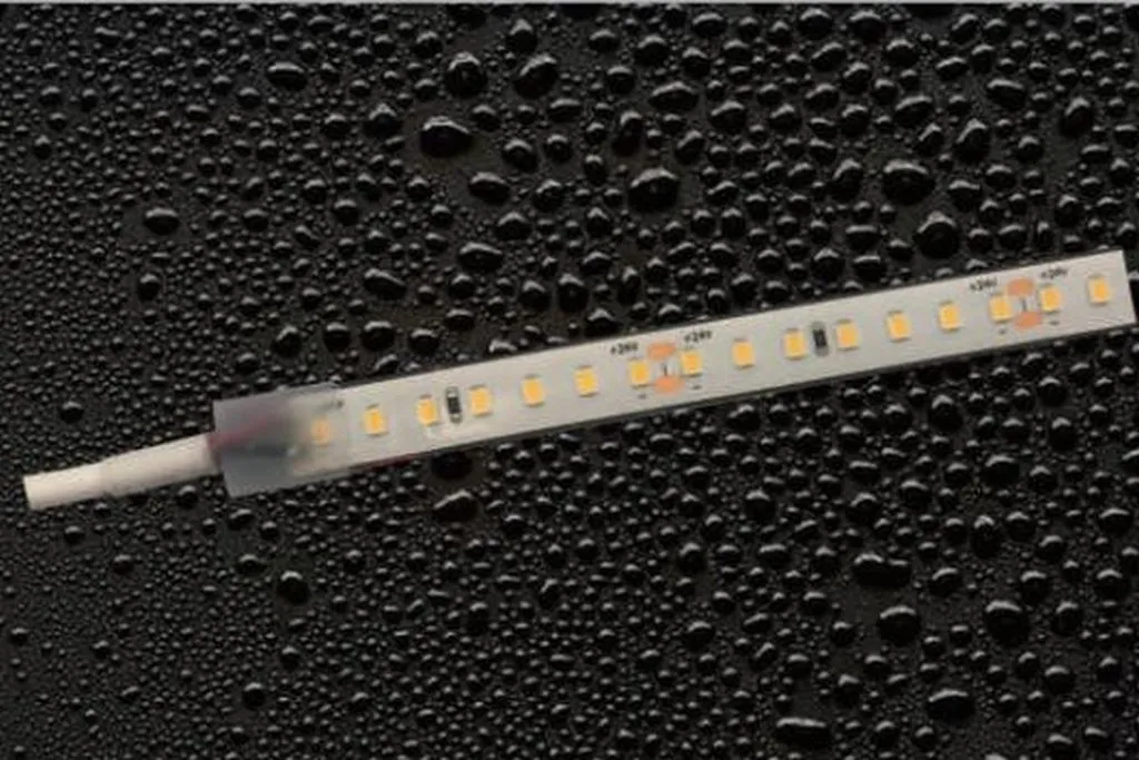Synergy 21 LED Flex Strip 2835 - 140 SWW DC24V 75W IP68 CRI>90 – Bild 2