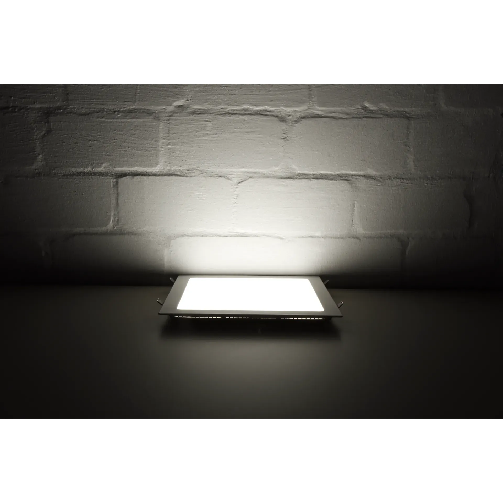 LED-Panel McShine ''LP-2430SN'' 24W, 300x300mm, 1.580 lm, 4000K, neutralweiß – Bild 2