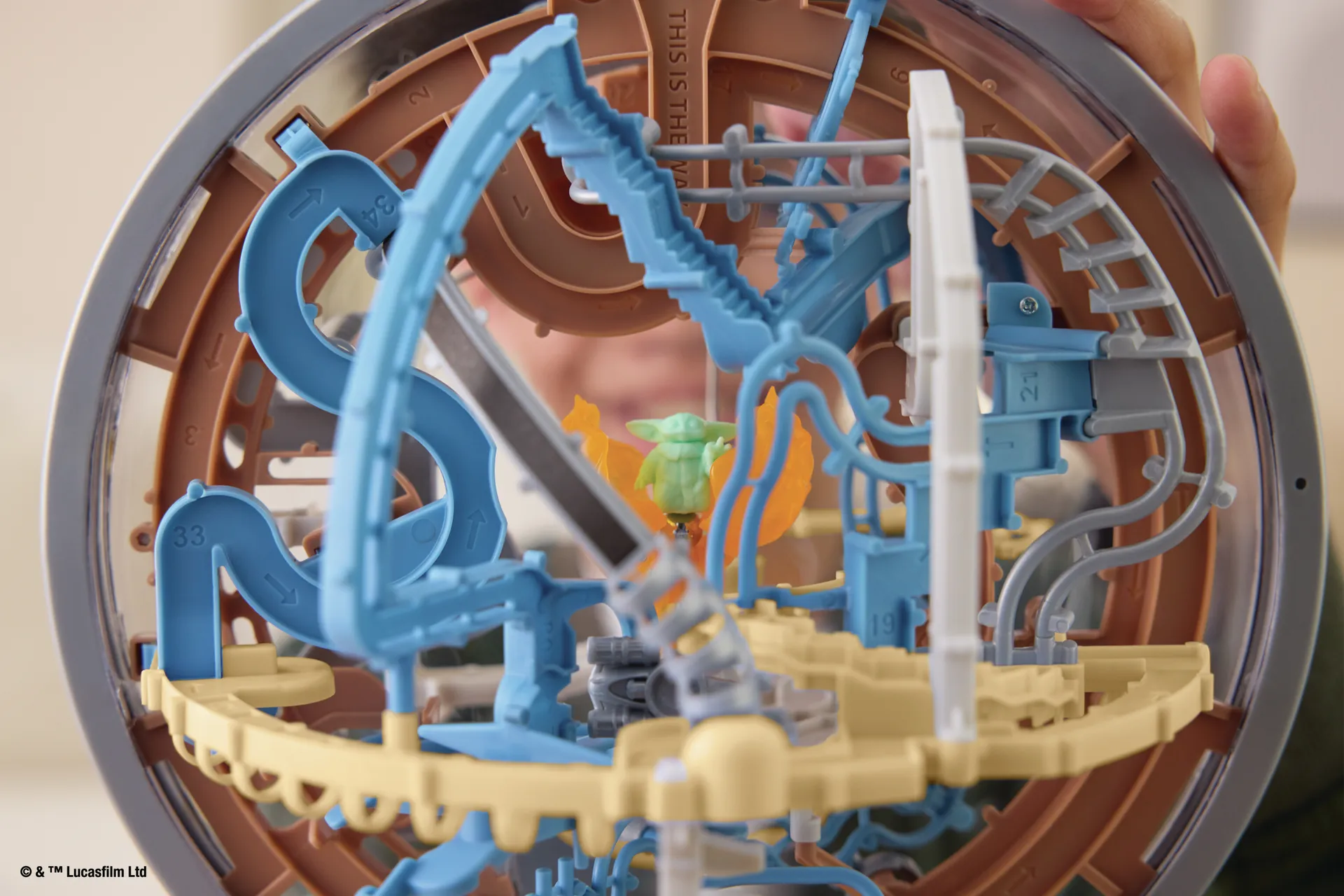 Games Perplexus Star Wars - The Mandalorian, 3D-Kugellabyrinth mit 80 Hindernissen – Bild 4