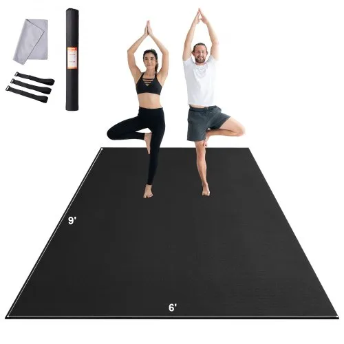 VEVOR Trainingsmatte, rutschfeste, hochdichte Premium-Yogamatte, Trainings-Yogamatte für Männer und Frauen, Fitness- und Trainingsmatte mit Tasche und Tragegurt, für alle Arten von Heim-Yoga, Pilates und Bodentraining (2,7 x 1,8 m) VEVOR Trainingsmatte, rutschfeste, hochdichte Premium-Yogamatte, Trainings-Yogamatte für Männer und Frauen, Fitness- und Trainingsmatte mit Tasche und Tragegurt, für alle Arten von Heim-Yoga, Pilates und Bodentraining (2,7 x 1,8 m)