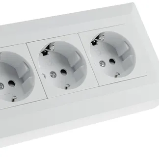 3-fach Steckdosenblock, weiß matt 250V~/ 16A, Aufbaumontage 3-fach Steckdosenblock, weiß matt 250V~/ 16A, Aufbaumontage