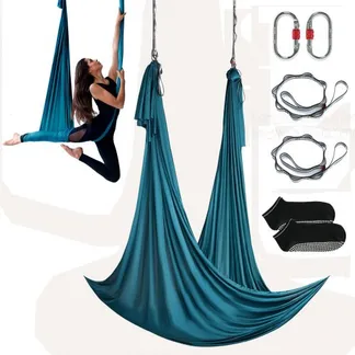 VEVOR Aerial Yoga Hängematte Set 5 x 2,8 m, Grün Aerial Yoga Swing Air Fliegen, Yoga-Schaukel Hammock Swing 1000 kg Max. Tragfähigkeit, inkl. Yoga-Socken & Stahlkarabiner, Anti-Gravity-Übungen VEVOR Aerial Yoga Hängematte Set 5 x 2,8 m, Grün Aerial Yoga Swing Air Fliegen, Yoga-Schaukel Hammock Swing 1000 kg Max. Tragfähigkeit, inkl. Yoga-Socken & Stahlkarabiner, Anti-Gravity-Übungen