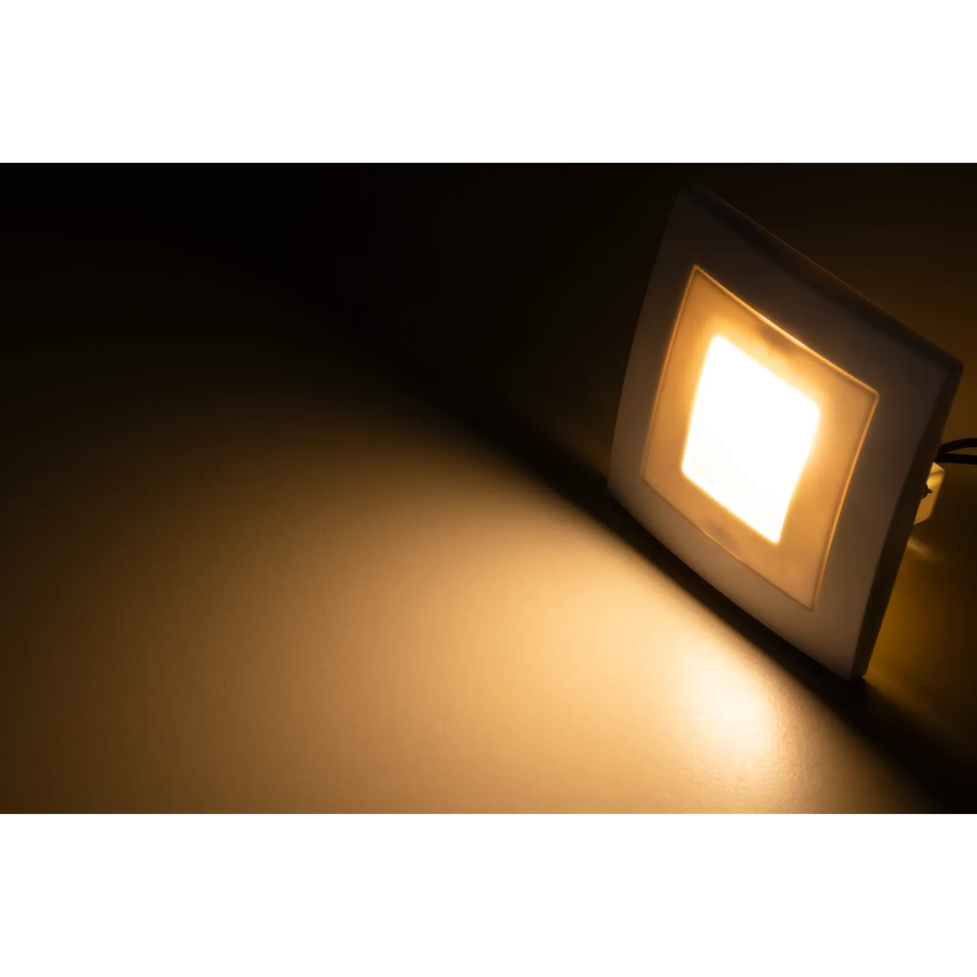 LED-Einbauleuchte McPower ''Flair'' 80x80mm, 3000K, warmweiß, 86lm – Bild 2