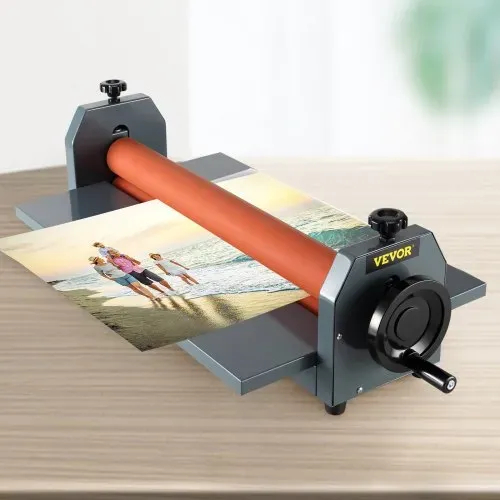VEVOR Kaltlaminator 750 mm manueller klapptischer Fotofilm-Rollenlaminator aus dickem Eisenmetall mit Weichgummirollen, vier rutschfesten einstellbaren Gummifüßen für Foto-, Werbe Kopierbetriebe – Bild 7