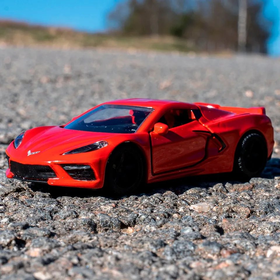 Siku Chevrolet Corvette Stingray Sportwagen-Modell Vormontiert 1:50 – Bild 6