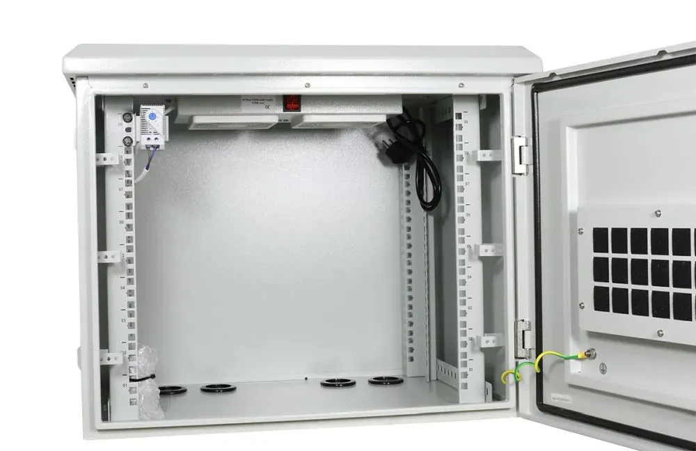 ALLNET 19"Wandgehäuse, 12HE, T488mm, Lichtgrau, IP55, SO-Serie, incl. 2-Fach Lüftereinheit – Bild 4