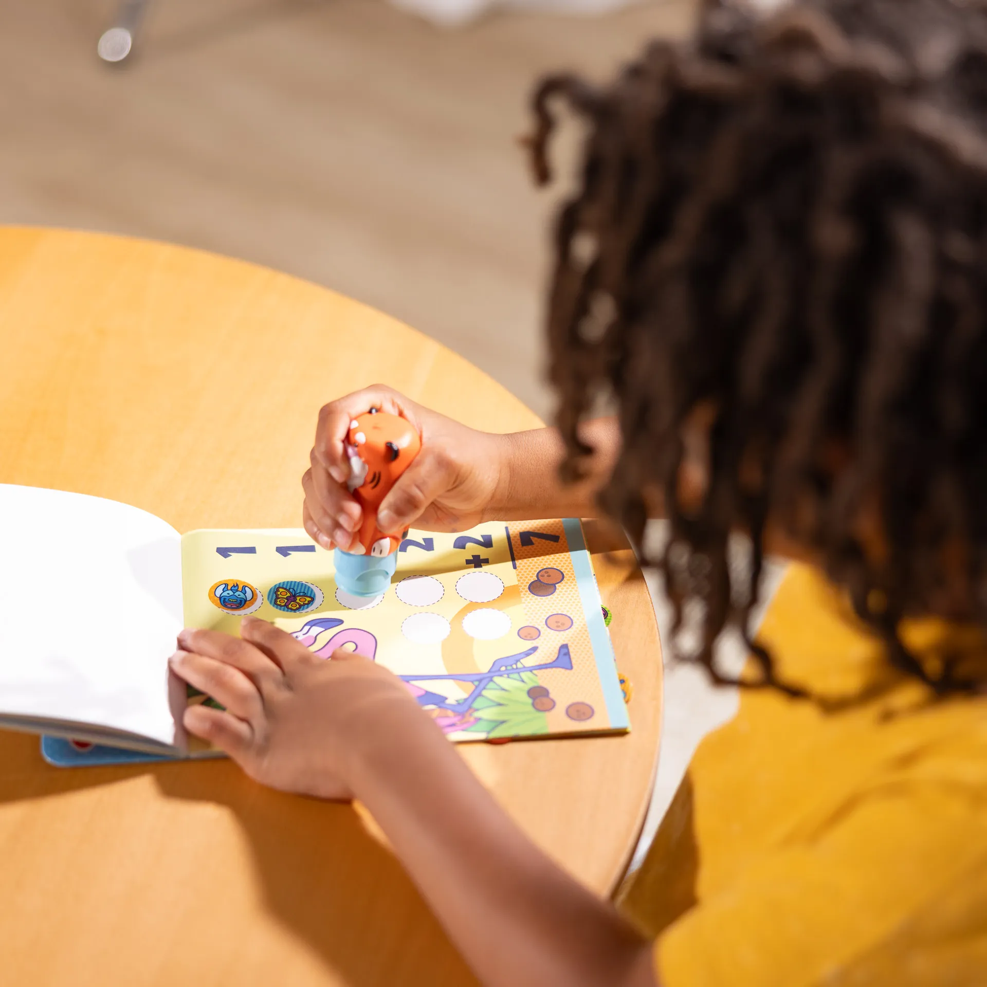 Melissa & Doug Sticker WOW Tiger Stickerstempel und Block – Bild 7