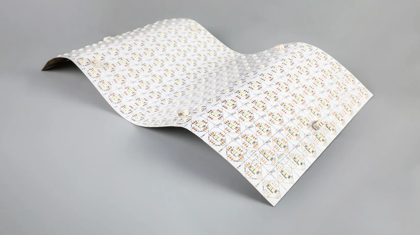 Synergy 21 LED Flex Plate dual white (CCT) DC24V 40W mit Connector Synergy 21 LED Flex Plate dual white (CCT) DC24V 40W mit Connector