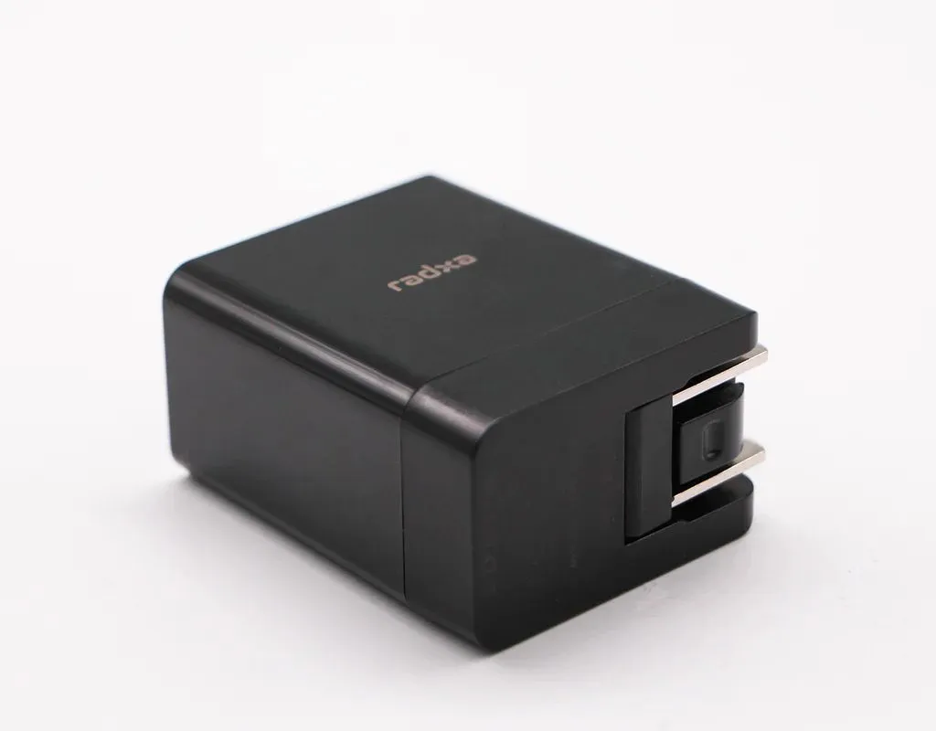 Radxa zbh. Netzteil AP002 / Radxa Power PD 30W EU (Raspberry 5 kompatibel) Radxa zbh. Netzteil AP002 / Radxa Power PD 30W EU (Raspberry 5 kompatibel)
