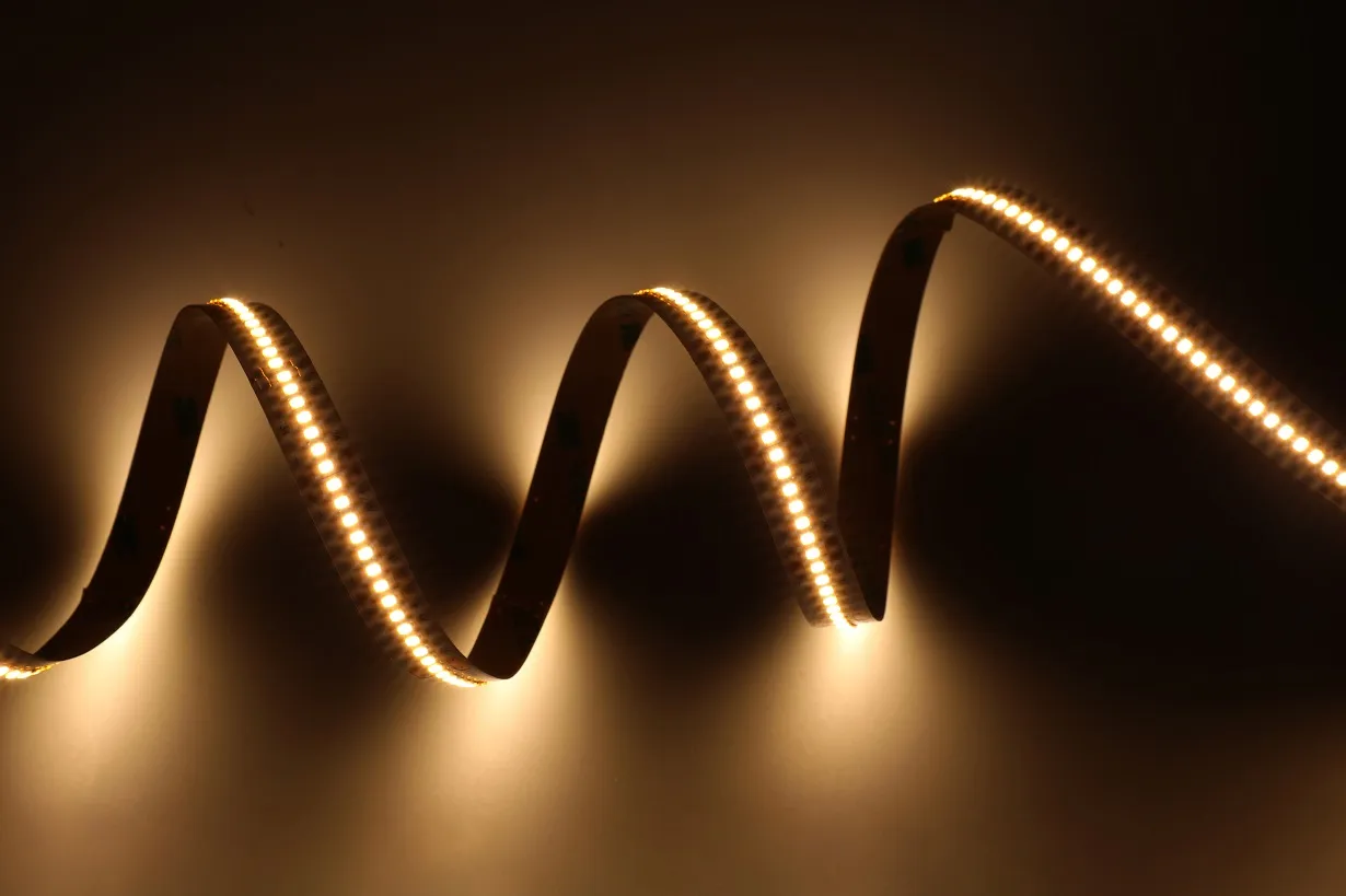 Synergy 21 LED Flex Strip 2835 - 140 WW DC24V 72W IP67 CRI>90 – Bild 2