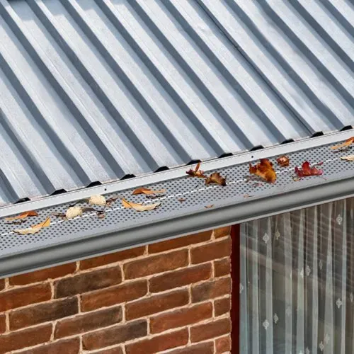 VEVOR Dachrinnenschutz, 12,7 cm breit, 63 m lang, Abdeckung aus Netzstoff, Laubschutz – Bild 7