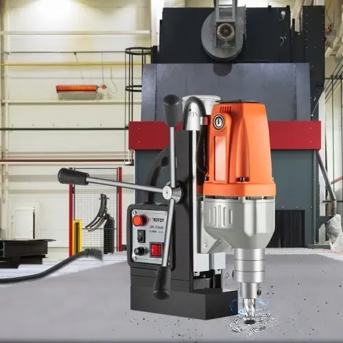 VEVOR Magnetbohrmaschine BRM35 160 x 80 mm Kernbohrungen Kernbohrmaschine Magnetic Core DrillsSicherheit Mühelos Kernbohrer Satz mit Kohlebürste Rutschfest Tragbar Dauerhaft für Stahlkonstruktiong – Bild 7