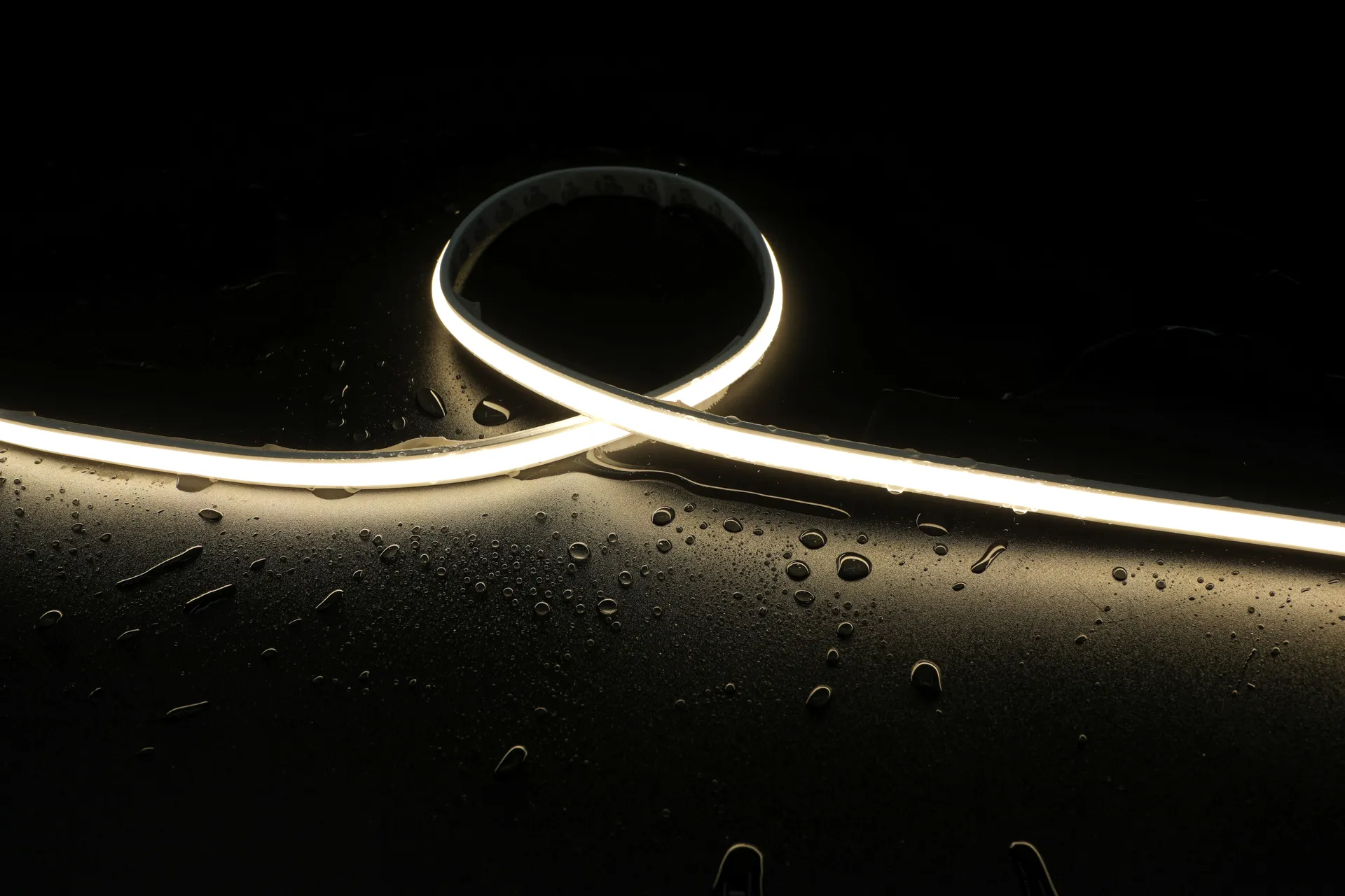 Synergy 21 LED Flex Strip SPOTLESS – FC SWW DC24V 60W IP67 Synergy 21 LED Flex Strip SPOTLESS – FC SWW DC24V 60W IP67