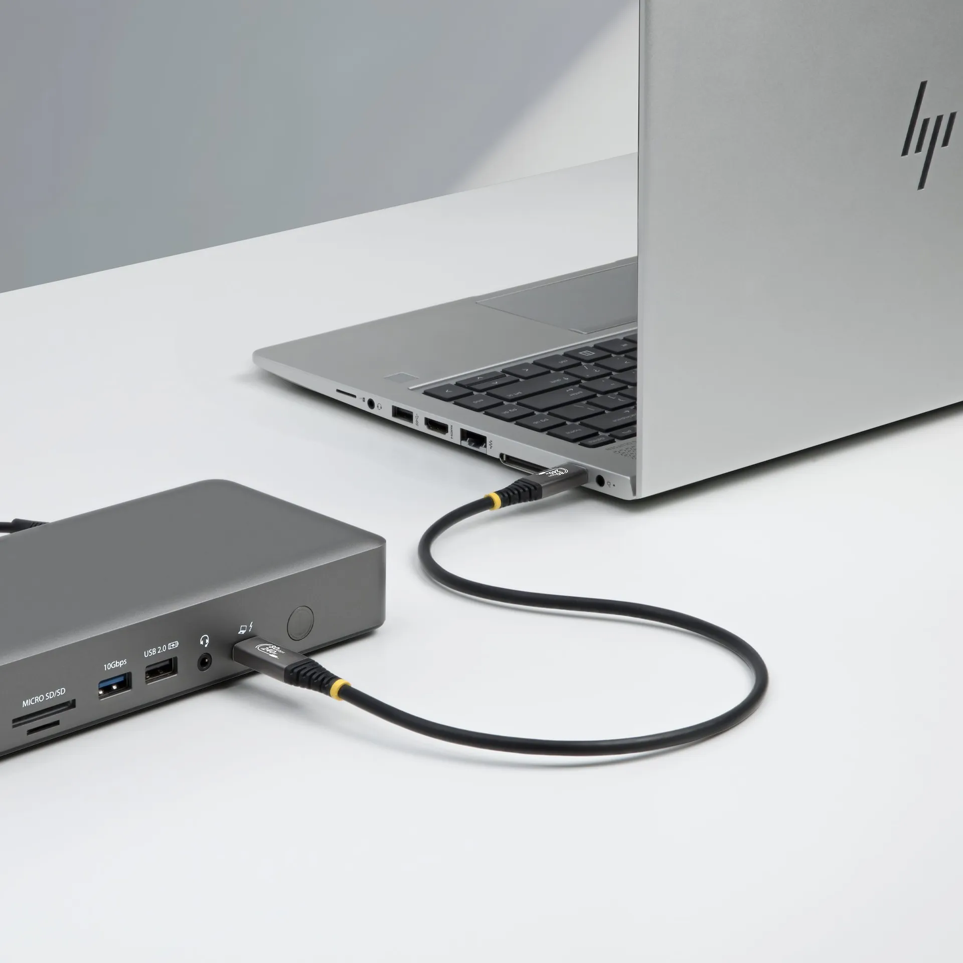 StarTech.com 50cm USB4 Kabel, 80Gbps, USB-IF-zertifiziertes USB-C Ladekabel, 240W PD, 8K 120Hz/4K 240Hz DP2.1 DP80 Monitorkabel, Thunderbolt 4 Kompatibel - Schwarzes Dockingstation Kabel – Bild 6