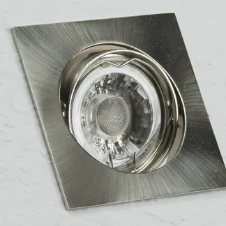 Decken-Einbaustrahler „SE80“ chrom-matt schwenkbar, 80x80mm, für 50mm Lampen Decken-Einbaustrahler „SE80“ chrom-matt schwenkbar, 80x80mm, für 50mm Lampen