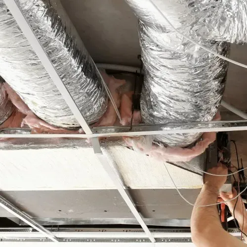 VEVOR Aluflexschlauch 7620mm lang Lüftungsschlauch Φ208mm Alu Flexrohr Luftkanal R-6 Thermischer Widerstandswert 25mm Rohrstärke Alurohr Schlauch Owens Corning-Isolierwatte Luftleitungen – Bild 7