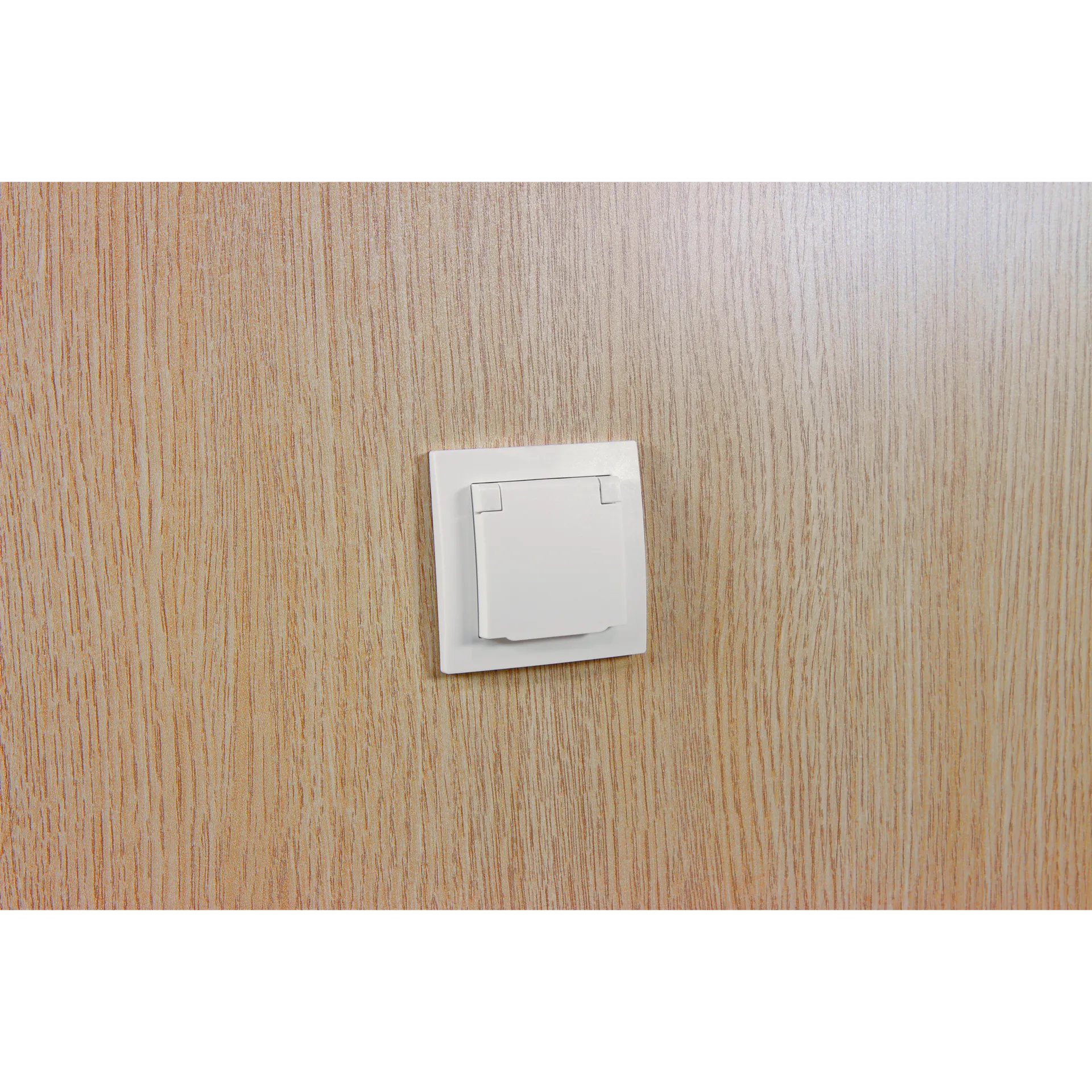 Schutzkontakt-Steckdose McPower ''Flair'', 250V~/16A, UP, IP44, weiß, 12er-Pack – Bild 5