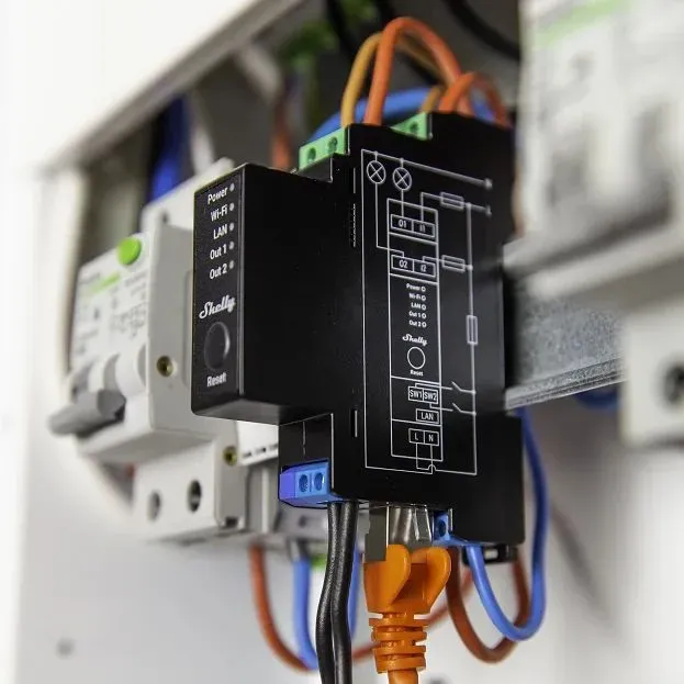 Shelly · Hutschiene · "Pro 2PM" · Relais · max. 25A · 1 Phase · 2 Kanäle · Messfunktion · WLAN · LAN · BT – Bild 3