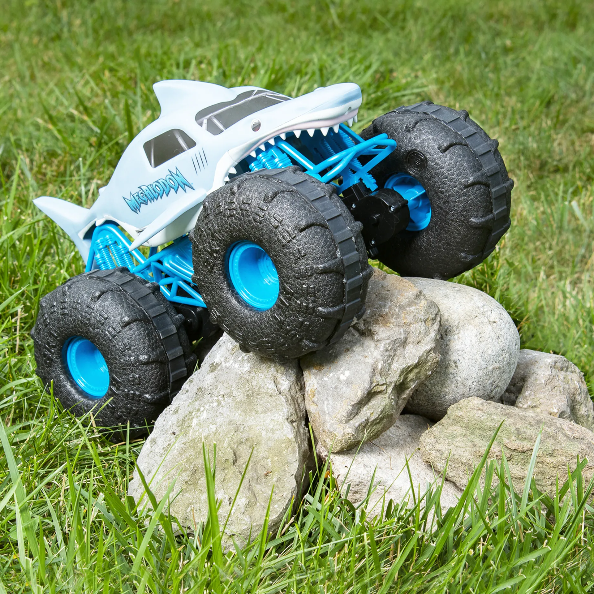 Monster Jam - Megalodon Storm, ferngesteuertes Amphibienfahrzeug – Bild 2