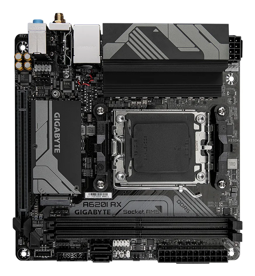 GIGABYTE A620I AX Motherboard - Unterstützt AMD Ryzen 8000 CPUs, 5+2+1 Phasen Digital VRM, bis zu 6400MHz DDR5 (OC), 1xPCIe 4.0 M.2, Wi-Fi 6E, 2.5GbE LAN, USB 3.2 Gen 2 – Bild 4