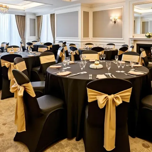 VEVOR Stuhlhussen Stuhlbezug 150 Stk. waschbarer & abnehmbarer Stuhlüberzug aus Polyester-Spandex für Hochzeitsfeiern Esszimmerbankette Restaurant, passend für Stühle (51 x 45 x 95 cm) Schwarz – Bild 7