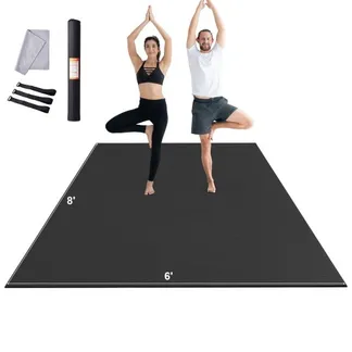 VEVOR Trainingsmatte, rutschfeste, hochdichte Premium-Yogamatte, Trainings-Yogamatte für Männer und Frauen, Fitness- und Trainingsmatte mit Tasche und Tragegurt, für alle Arten von Heim-Yoga, Pilates und Bodentraining (2,4 x 1,8 m) VEVOR Trainingsmatte, rutschfeste, hochdichte Premium-Yogamatte, Trainings-Yogamatte für Männer und Frauen, Fitness- und Trainingsmatte mit Tasche und Tragegurt, für alle Arten von Heim-Yoga, Pilates und Bodentraining (2,4 x 1,8 m)