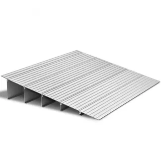 VEVOR Türschwellenrampe, 677x865x138 mm, Rollstuhlrampe aus Aluminiumlegierung mit einer Tragkraft von 360 kg, Bordsteinrampen für Heimtreppen für Rollstühle Roller Gehhilfen Fahrräder Dreiräder VEVOR Türschwellenrampe, 677x865x138 mm, Rollstuhlrampe aus Aluminiumlegierung mit einer Tragkraft von 360 kg, Bordsteinrampen für Heimtreppen für Rollstühle Roller Gehhilfen Fahrräder Dreiräder