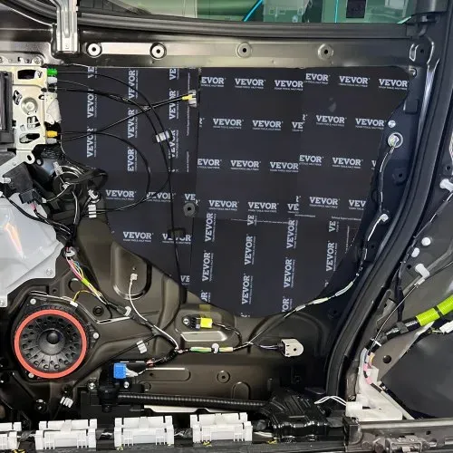 VEVOR 24er-Set Dämmmatte Auto 2,3m² Antidröhnmatte 247,9x390,9mm Fahrzeugdämmung 200mil(5mm) Stärke 4-lagige Schallschutzmatte Hitzebeständig Lärmschutz Akustikdämmung Geräuschdämmung – Bild 7