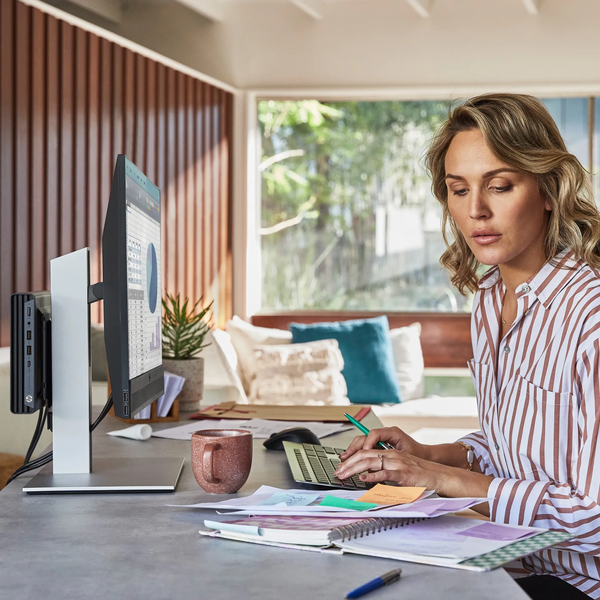 HP Elite Mini 800 G9 Intel® Core™ i5 i5-14500 16 GB DDR5-SDRAM 256 GB SSD Windows 11 Pro Mini PC Mini-PC Schwarz – Bild 5