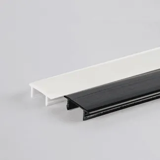 Powergear 3PH SCHIENENABDECKLEISTE, Schwarz, 2 meter Powergear 3PH SCHIENENABDECKLEISTE, Schwarz, 2 meter