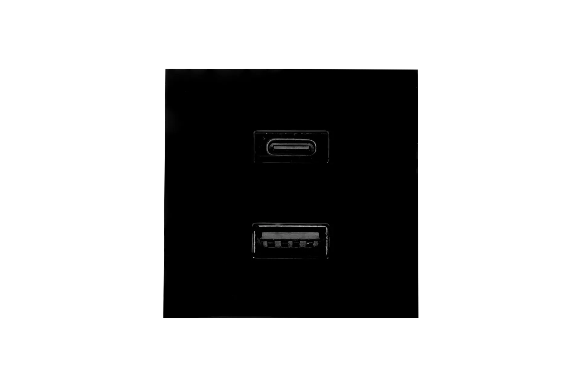 Shelly · Unterputz Zubehör · USB · Charger schwarz Shelly · Unterputz Zubehör · USB · Charger schwarz
