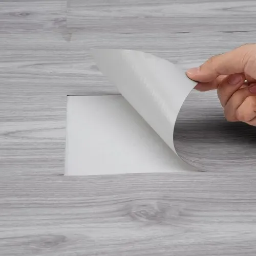 VEVOR Selbstklebende Vinyl-Bodenfliesen, 91,4 x 15,2 cm, 20 Stk., 0,62 mm dick, abziehen und aufkleben, hellgraue Holzmaserung, DIY-Bodenbelag für Küche, Esszimmer, Schlafzimmer und Badezimmer – Bild 10